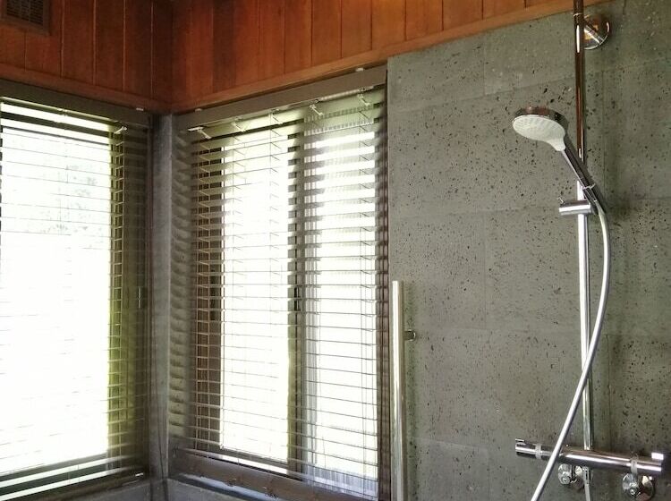 هتل The Pristine Villas And Bungalows At Palau Pacific Resort