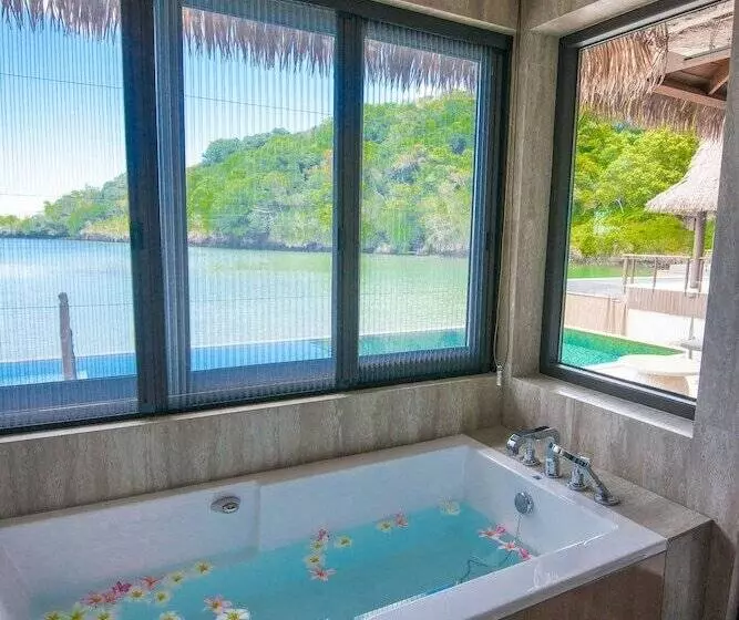Hotelli The Pristine Villas And Bungalows At Palau Pacific Resort