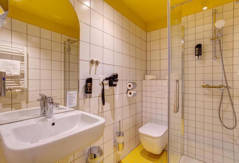 Meininger Hotel Bruxelles Gare Du Midi