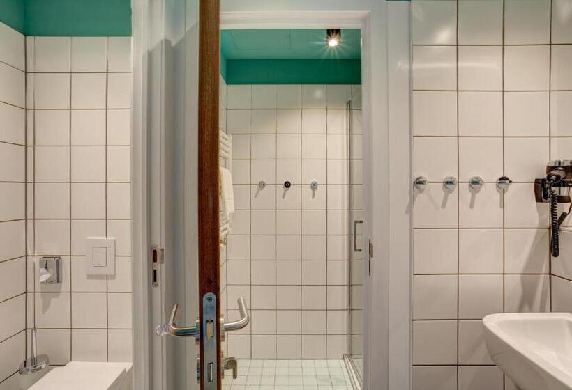 Meininger Hotel Bruxelles Gare Du Midi