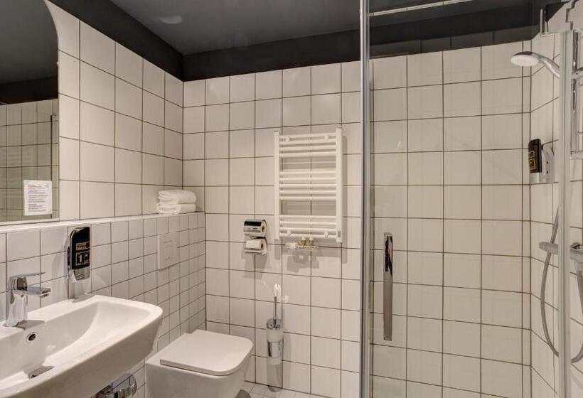 Meininger Hotel Bruxelles Gare Du Midi