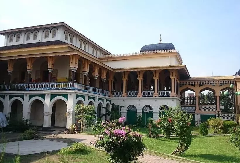 Majatalo Bugis Inn