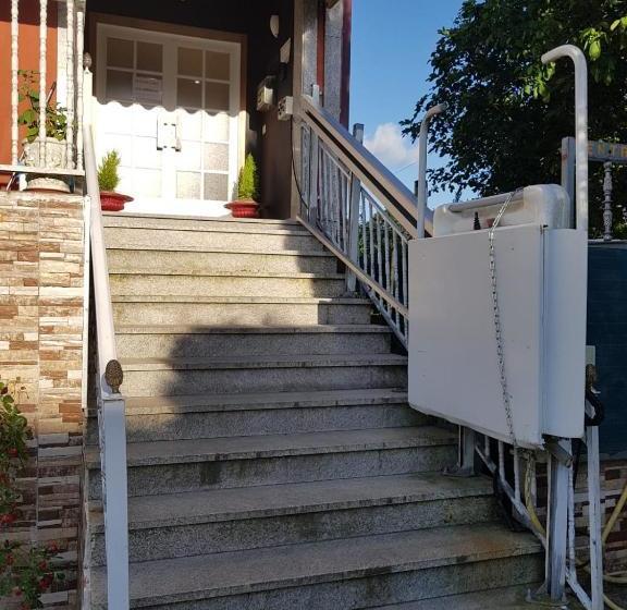 膳宿费 Mirador De Rouris