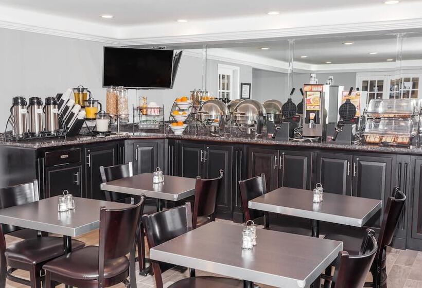 فندق Baymont By Wyndham Glenview