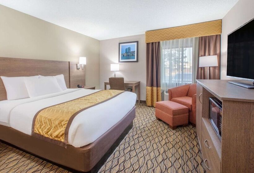 فندق Baymont By Wyndham Grand Rapids Airport