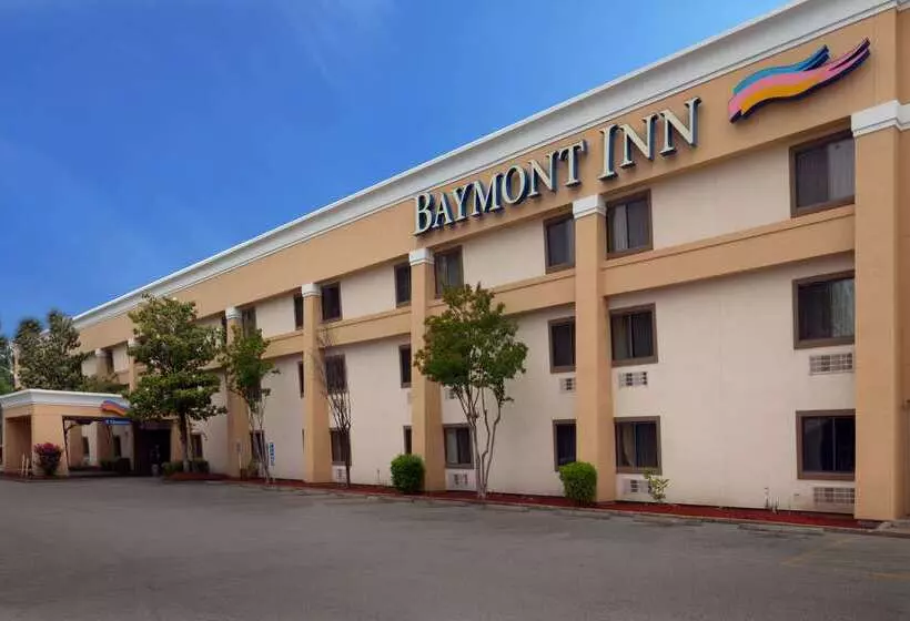 ホテル Baymont By Wyndham Memphis East