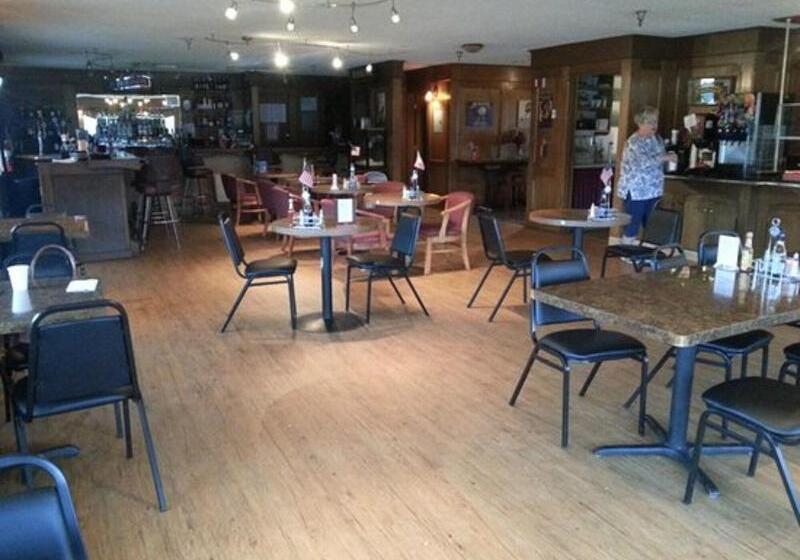 فندق Beluga Lake Lodge