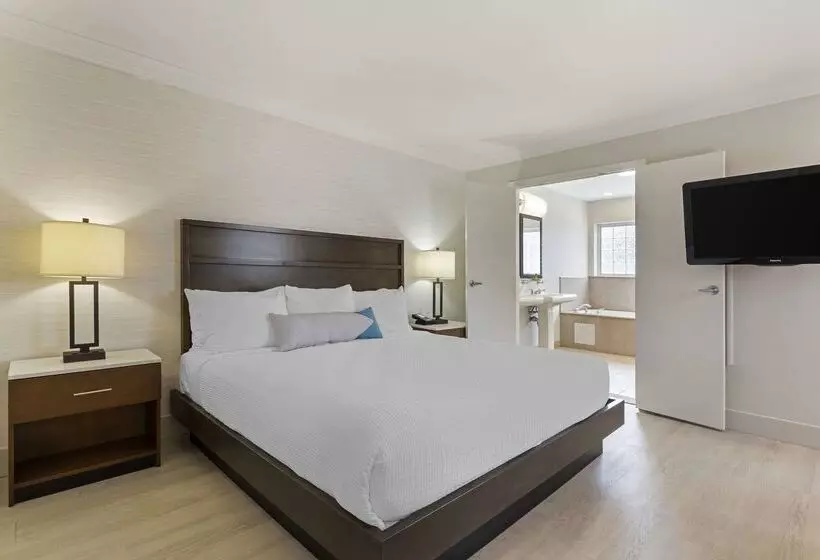 酒店 Best Western Plus All Suites Inn