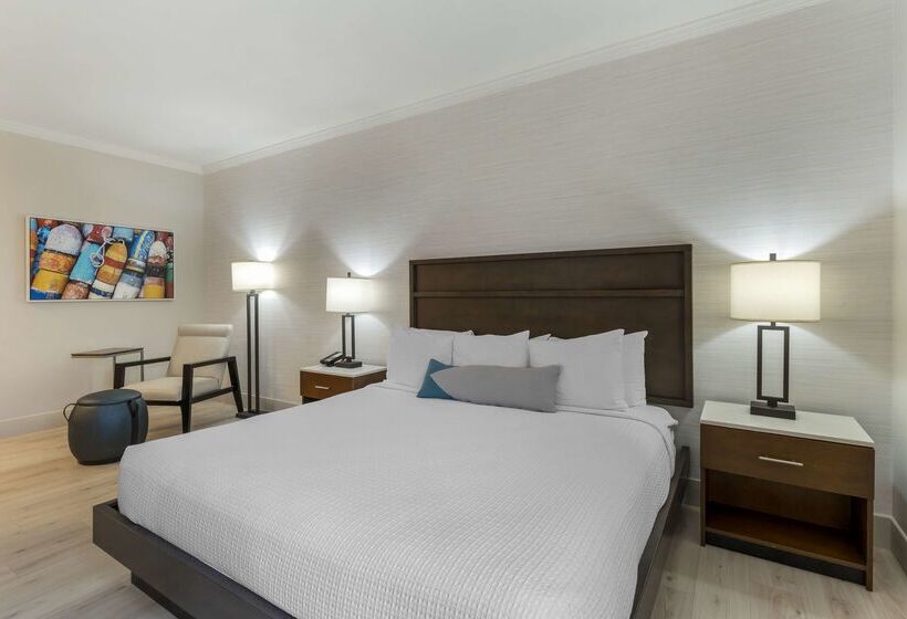 فندق Best Western Plus All Suites Inn