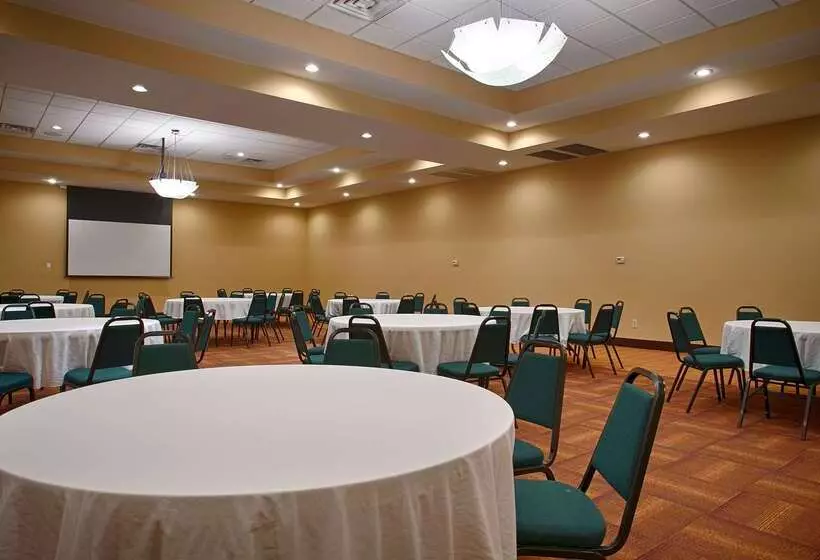 هتل Best Western Plus Atlanta Airporteast