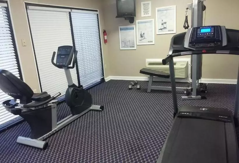 Отель Deerfield Inn