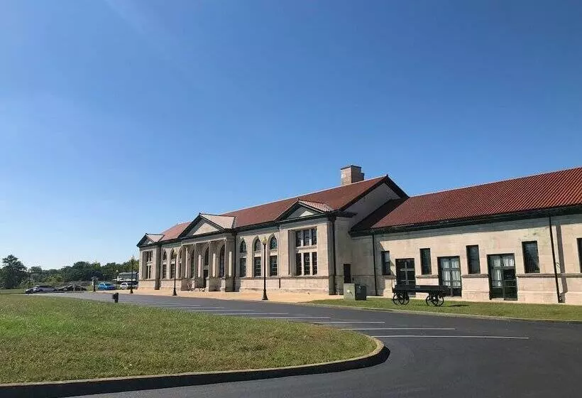 Отель Holiday Inn Express   Bowling Green, An Ihg