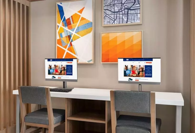 Отель Holiday Inn Express   Bowling Green, An Ihg