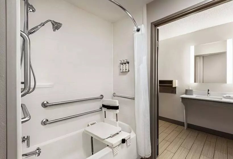 Отель Holiday Inn Express   Bowling Green, An Ihg