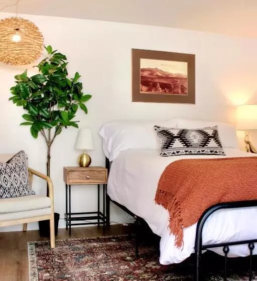 בית מלון כפרי Peak To Peak Lodge