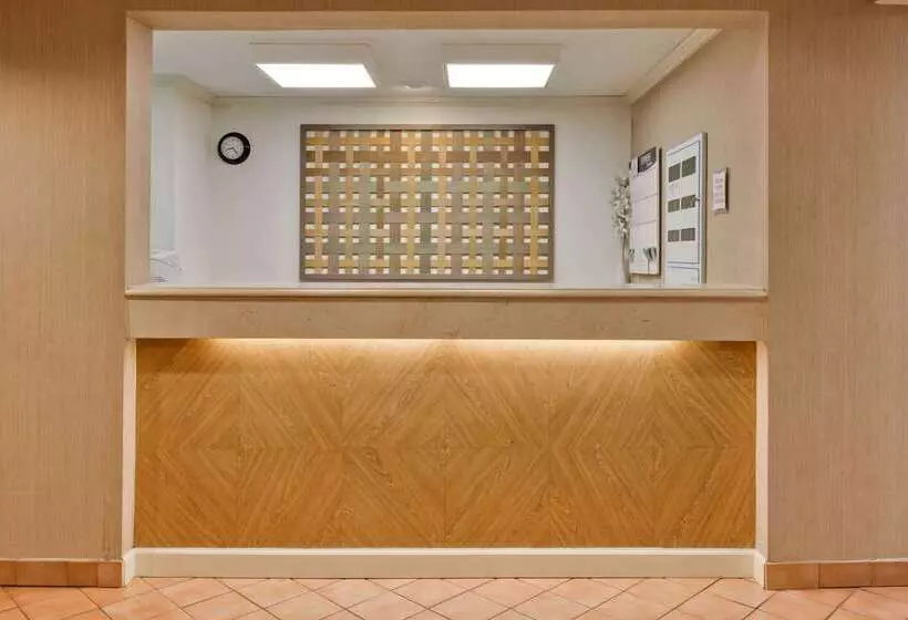 酒店 La Quinta By Wyndham Lakeland East