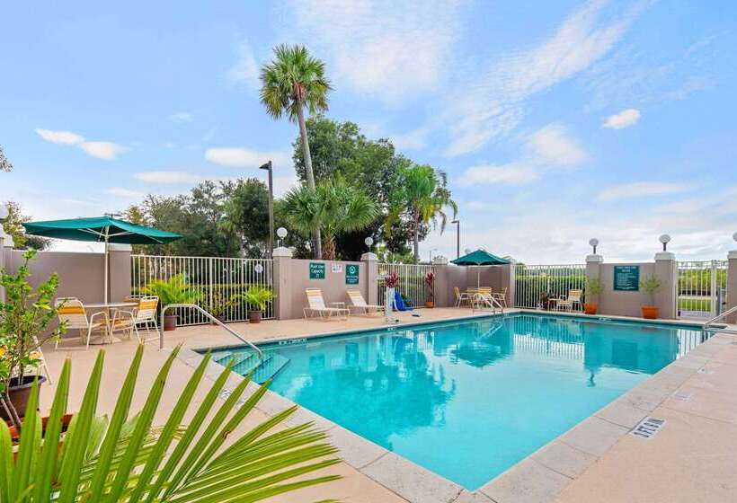 בית מלון כפרי La Quinta By Wyndham Naples East