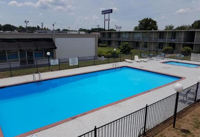 Otel Old Hickory Inn Jackson