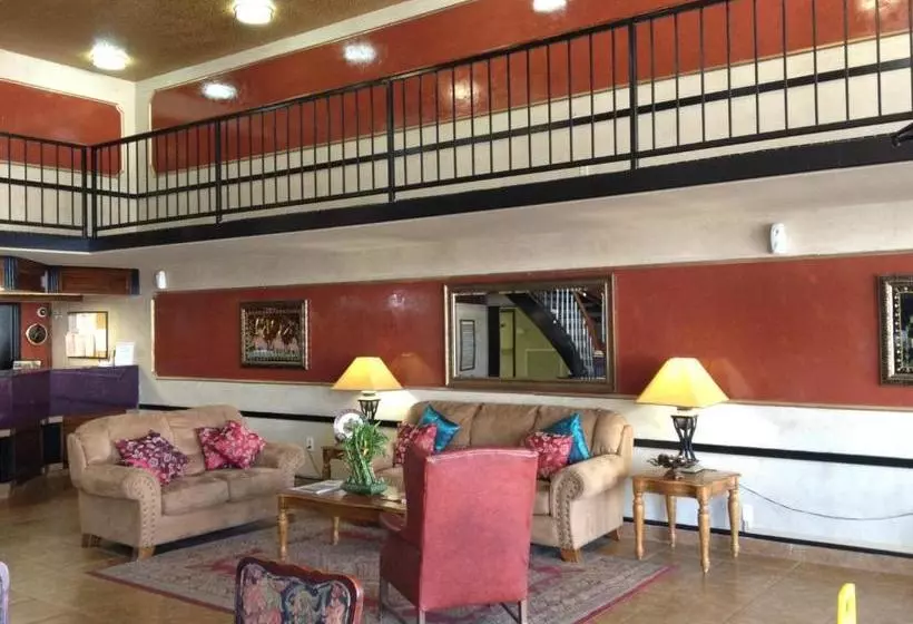 هتل Old Hickory Inn Jackson