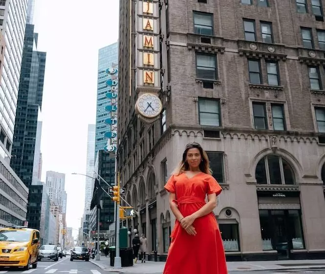 هتل The Benjamin Royal Sonesta New York