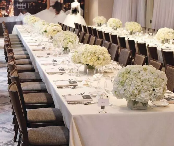 هتل The Benjamin Royal Sonesta New York