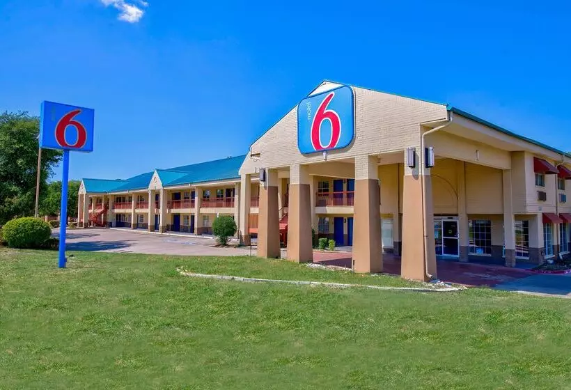 Motel 6 Arlington, Tx