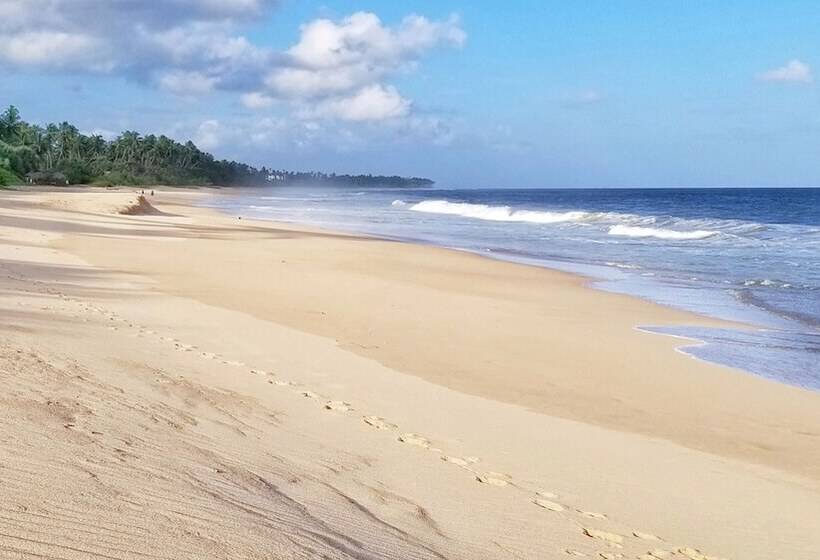 בית מלון כפרי Good Karma Ayurvedic Resort