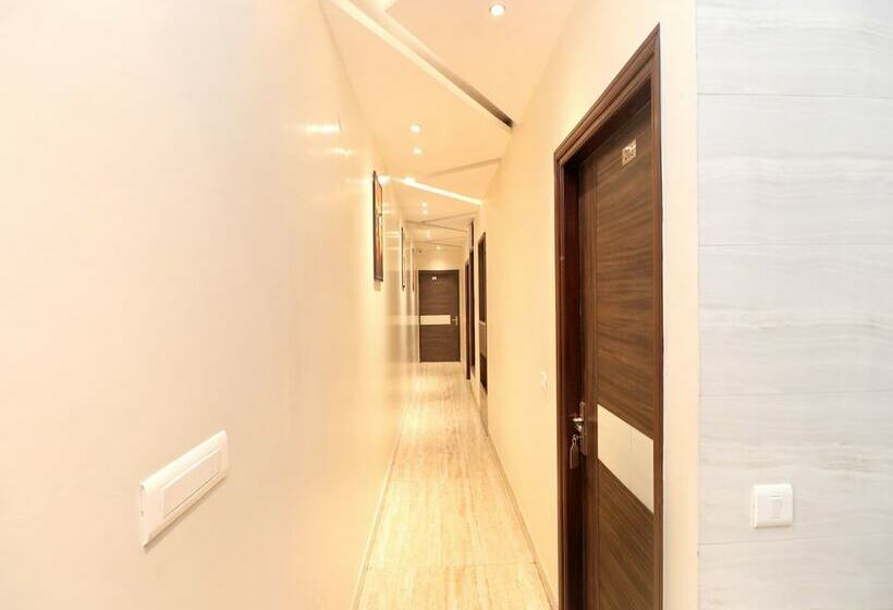 هتل Sukh Regency By Oyo Rooms