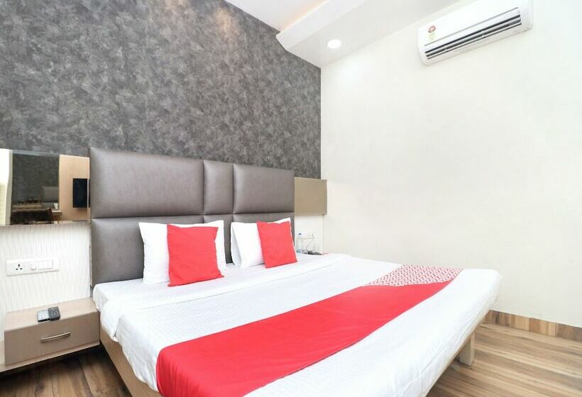 هتل Sukh Regency By Oyo Rooms