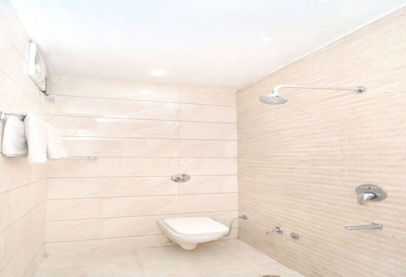 هتل Sukh Regency By Oyo Rooms