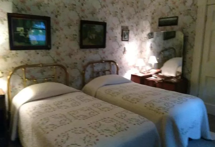 Aamiaismajoitus (B&B) Couture Farm At Millstone Hill