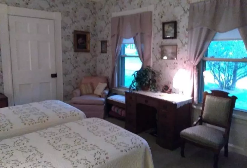 Aamiaismajoitus (B&B) Couture Farm At Millstone Hill