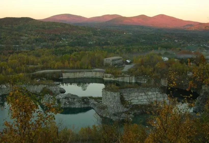 Aamiaismajoitus (B&B) Couture Farm At Millstone Hill