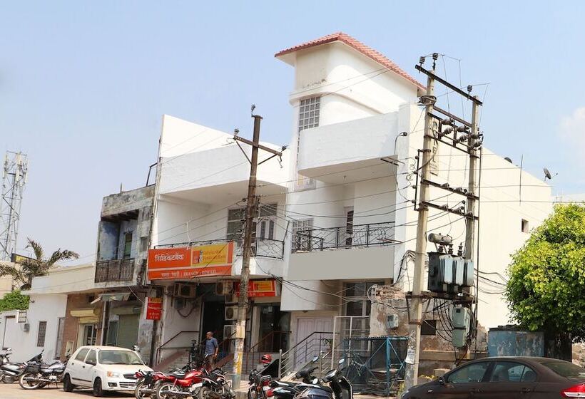 هتل Mehtab Regency By Oyo Rooms