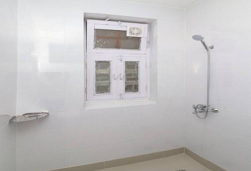 هتل Mehtab Regency By Oyo Rooms