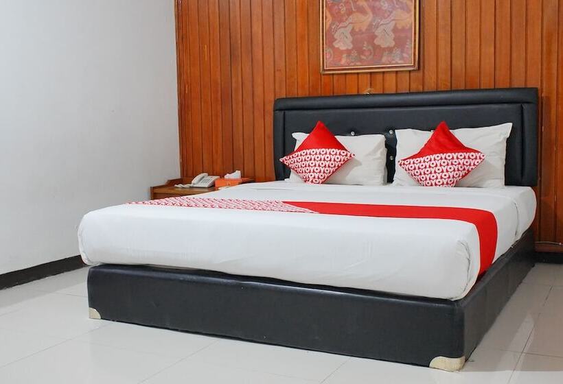 בית מלון כפרי Oyo 1333 Wisata