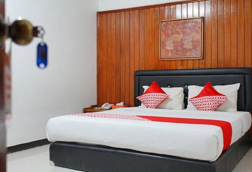 בית מלון כפרי Oyo 1333 Wisata