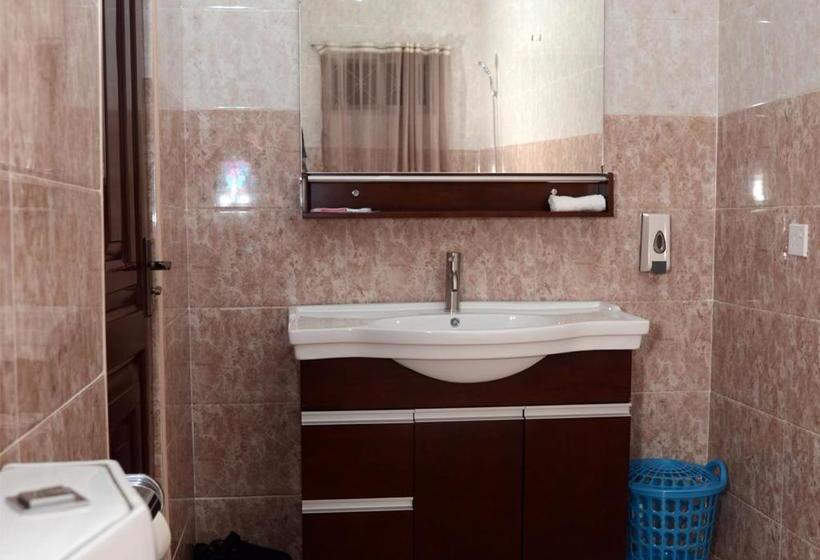 בית מלון כפרי Target Hill