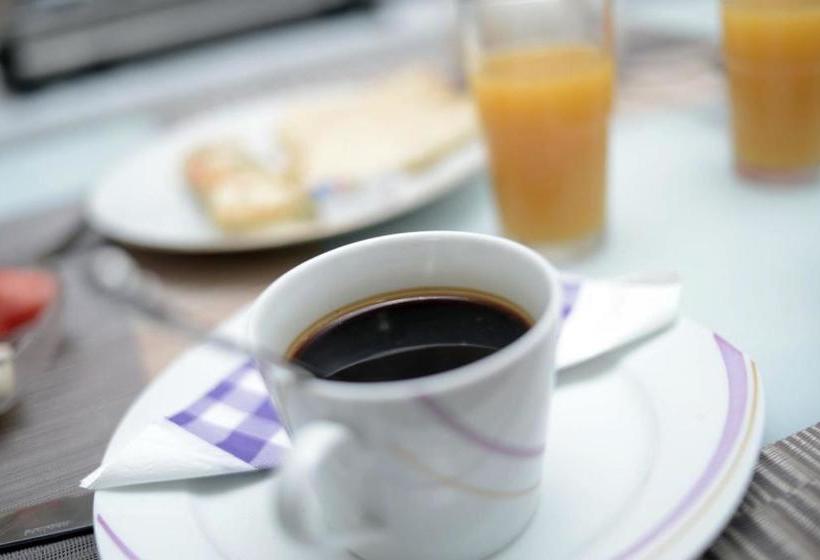 בית מלון כפרי Target Hill