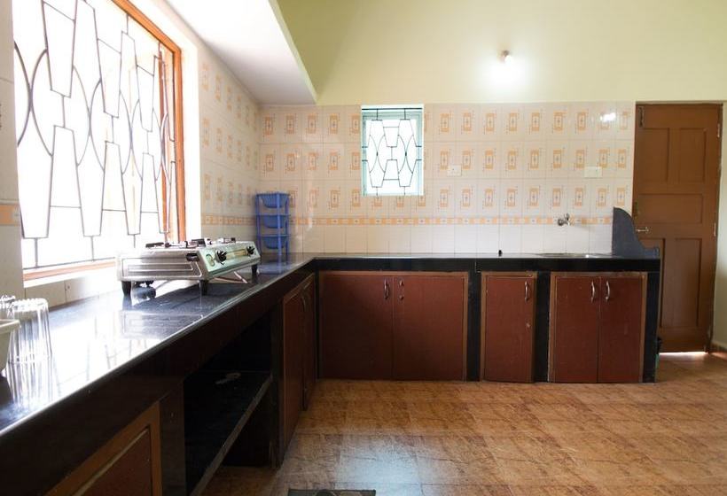 Oyo 12483 Home Bright 2bhk Mapusa