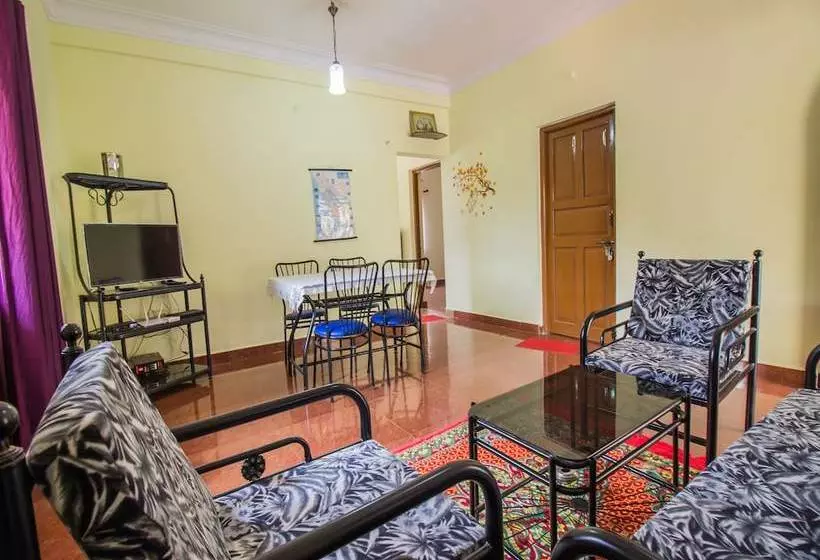 Oyo 12483 Home Bright 2bhk Mapusa