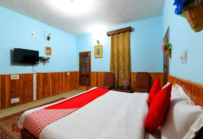 Oyo 13732 Home Cozy Near Mall Aleo Manali