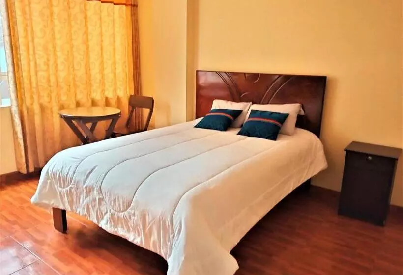 هتل Hostal Ukumari Andino
