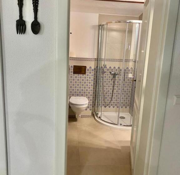 مبيت وإفطار Vila Rozalia Garden Gate