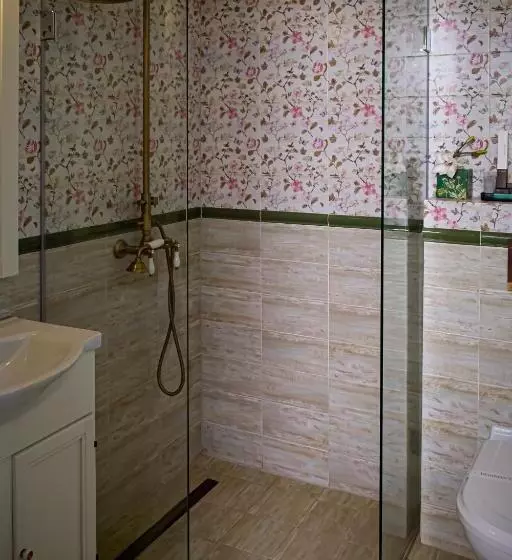 Aamiaismajoitus (B&B) Vila Rozalia Garden Gate