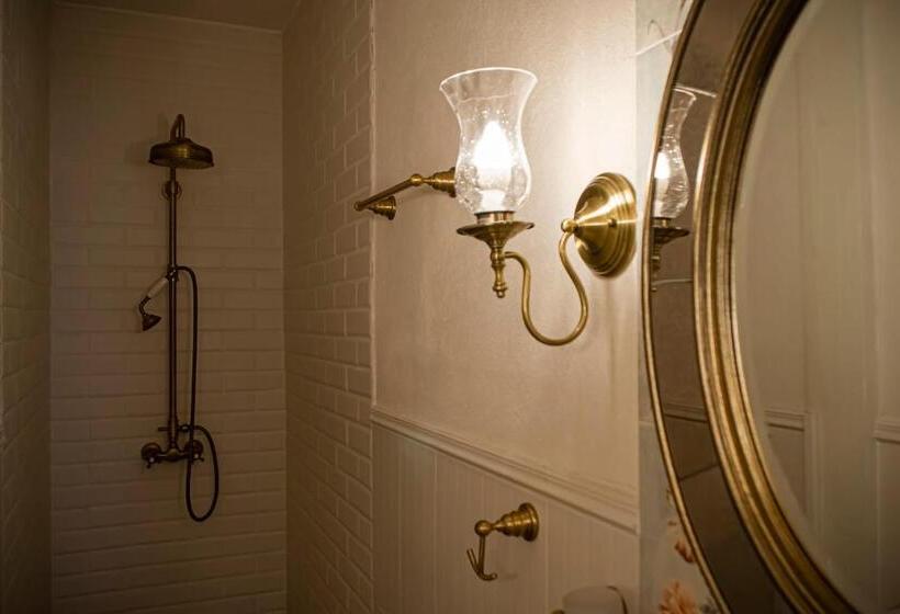 مبيت وإفطار Vila Rozalia Garden Gate