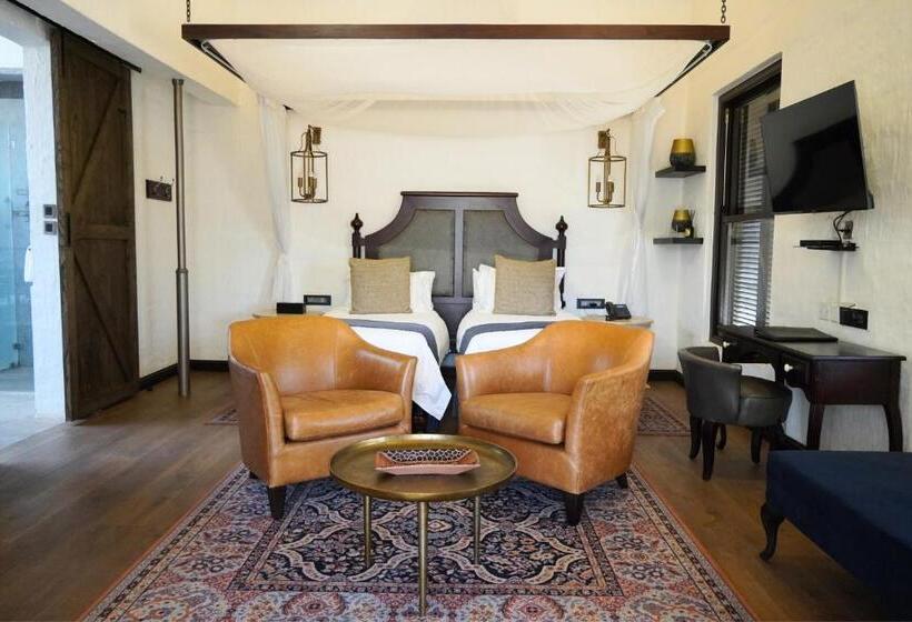 Mbano Manor Hotel Victoria Falls By Mantis