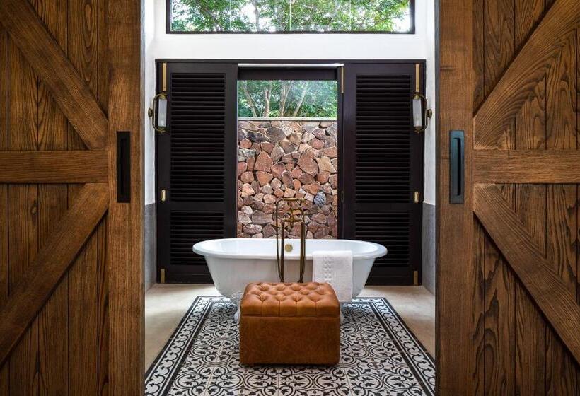 Mbano Manor Hotel Victoria Falls By Mantis