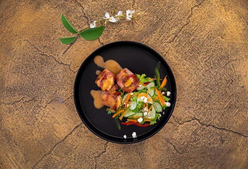 Mbano Manor Hotel Victoria Falls By Mantis