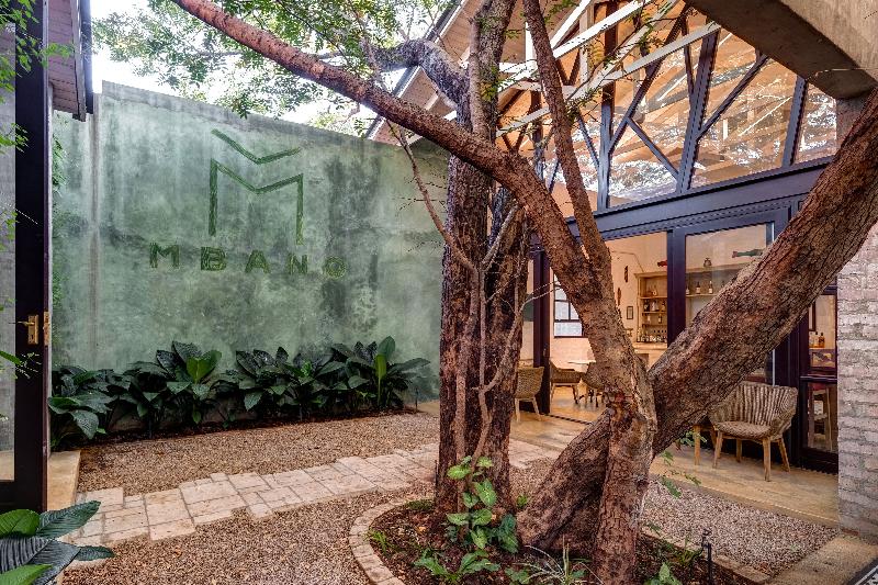 Mbano Manor Hotel Victoria Falls By Mantis